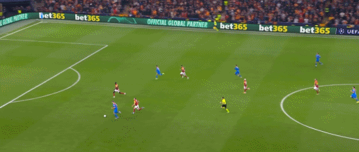 英雄联盟直播-半场：马竞1-1加拉塔萨雷，朱利亚诺-西蒙尼闪击，略伦特乌龙