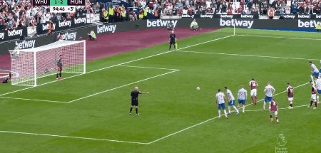 索帅：本该获得两个点球 莫耶斯：换人罚点没问题